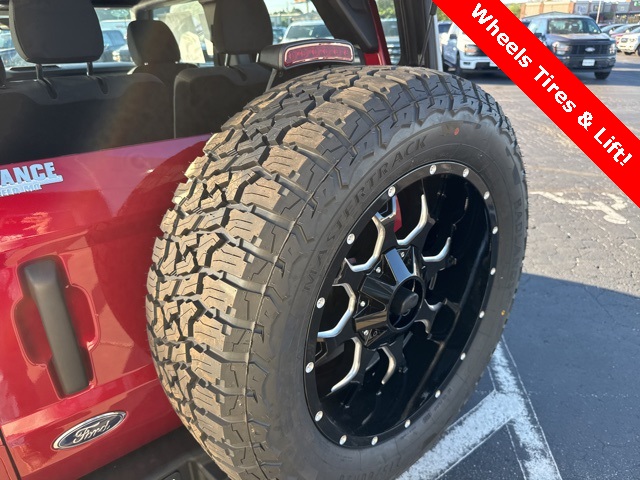 2025 Ford Bronco Base photo 26