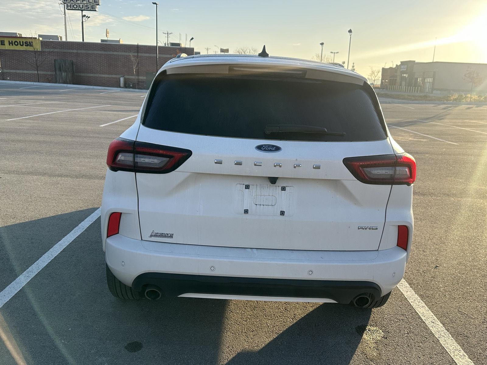 2024 Ford Escape ST-Line photo 3