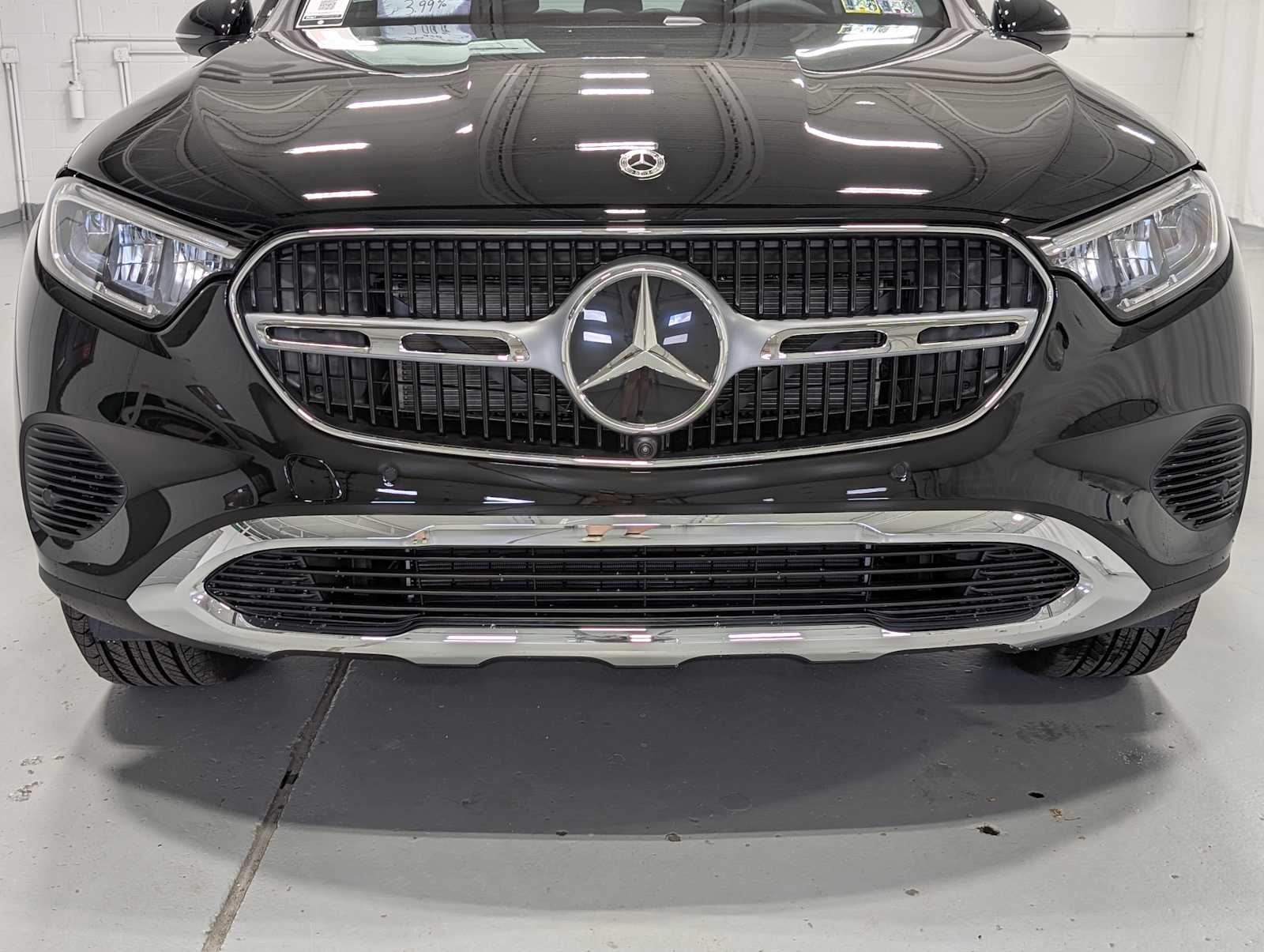2026 Mercedes Benz GLC 300 4MATIC photo 2