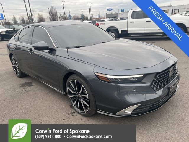 2025 Honda Accord Hybrid Touring's photo