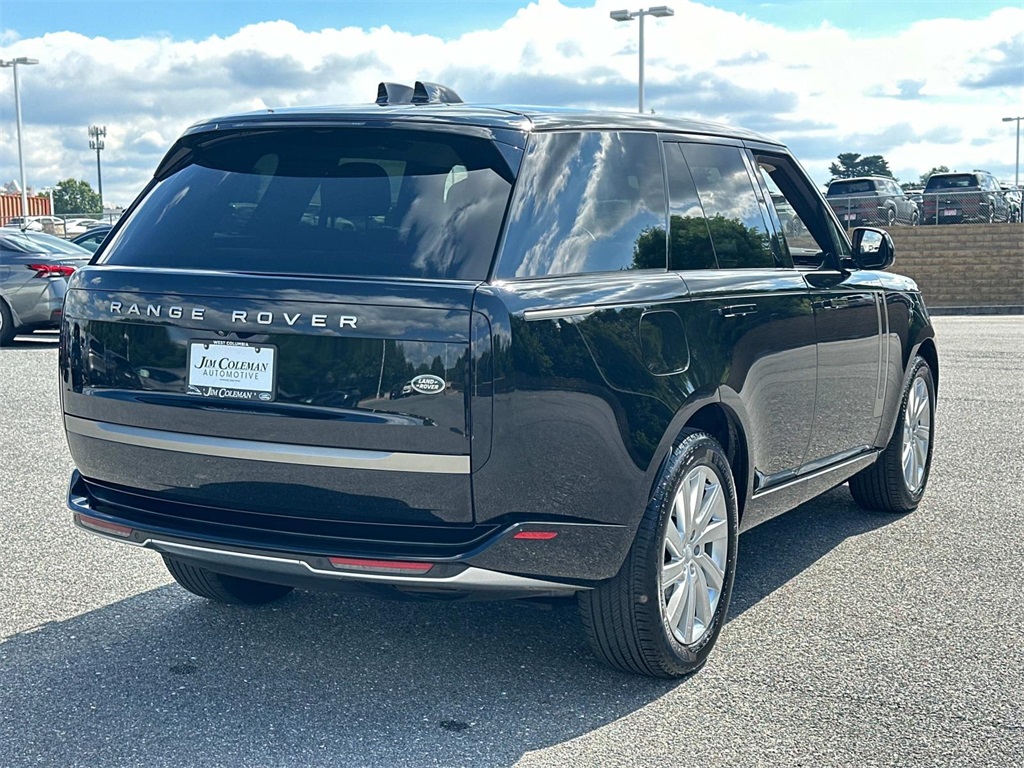 2023 Land Rover Range Rover SE photo 15