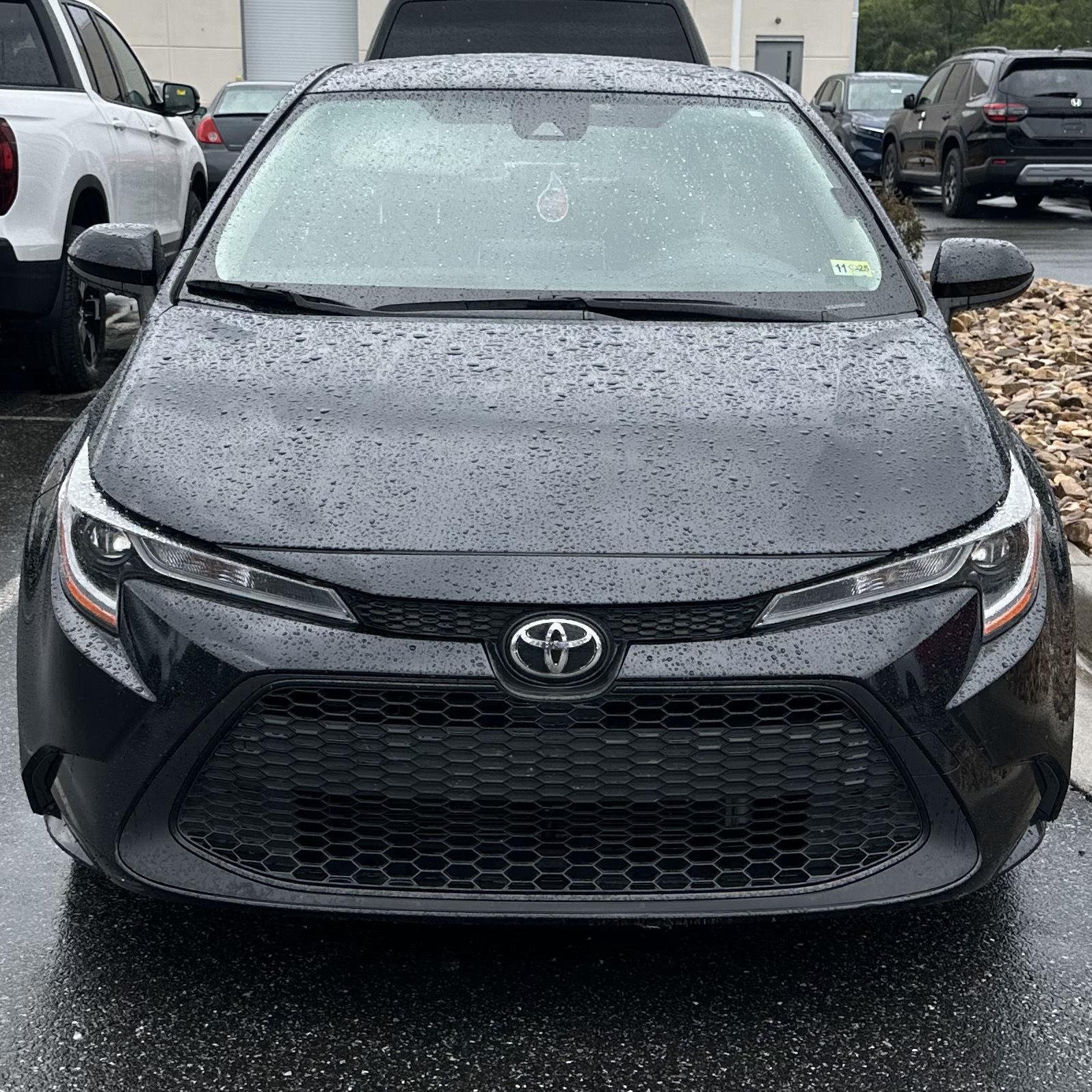 2021 Toyota Corolla LE photo 4