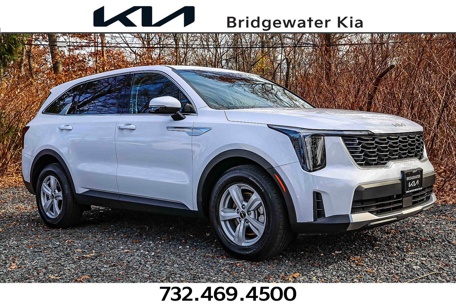 2025 Kia Sorento LX's photo