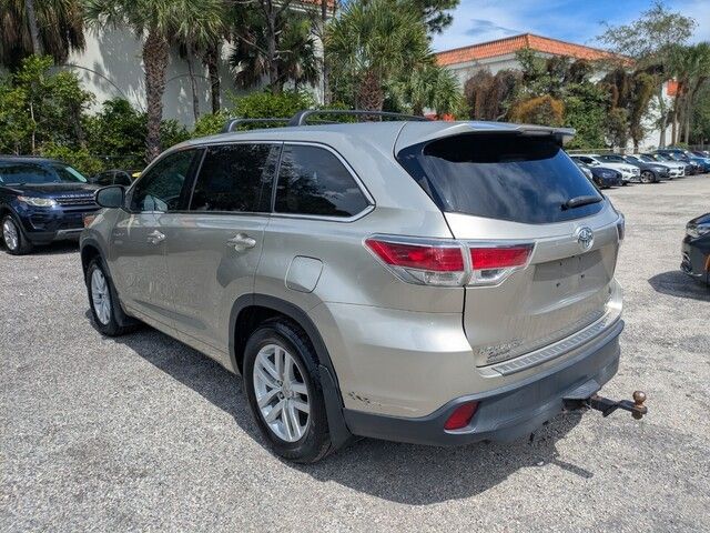 2014 Toyota Highlander Base Hybrid photo 3