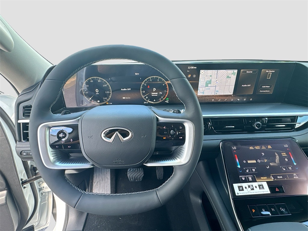 2026 Infiniti QX80 Luxe photo 11