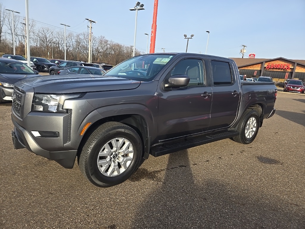 2022 Nissan Frontier SV photo 3