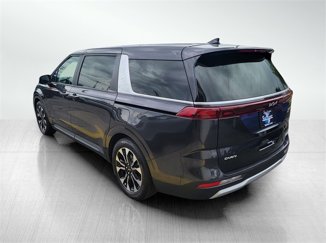 2023 Kia Carnival EX photo 4
