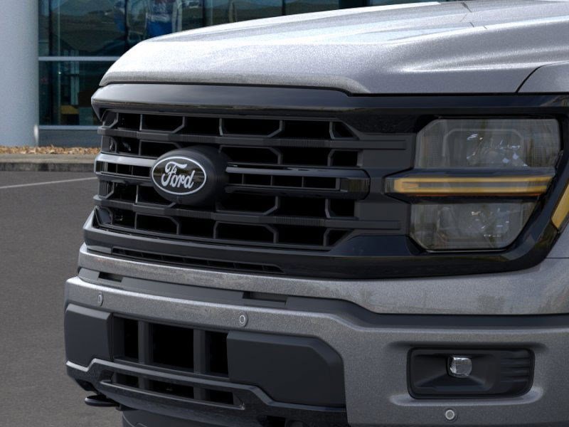 2025 Ford F-150 XLT photo 14