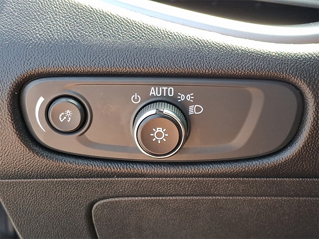 2023 Chevrolet Malibu 1LT photo 21
