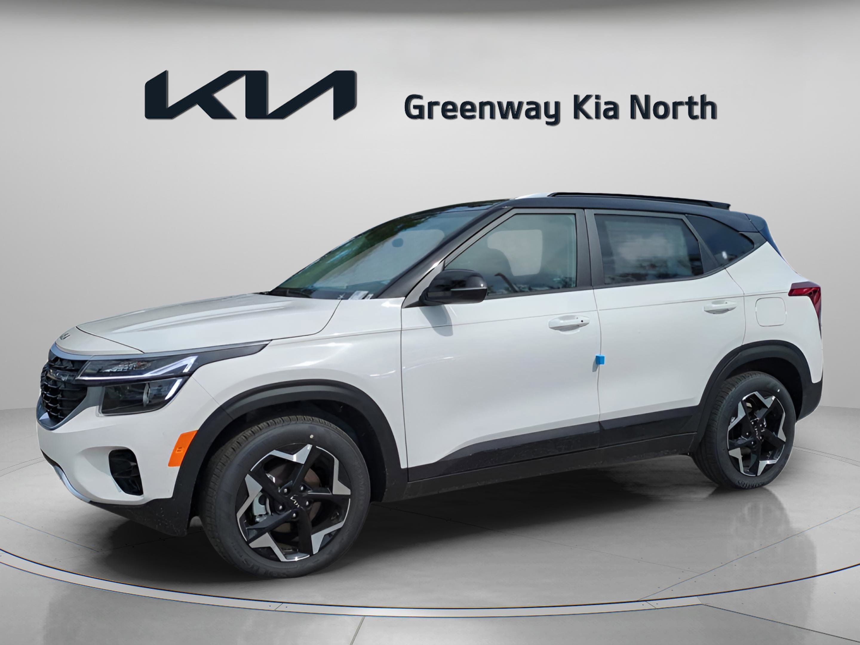 2025 Kia Seltos S photo 3