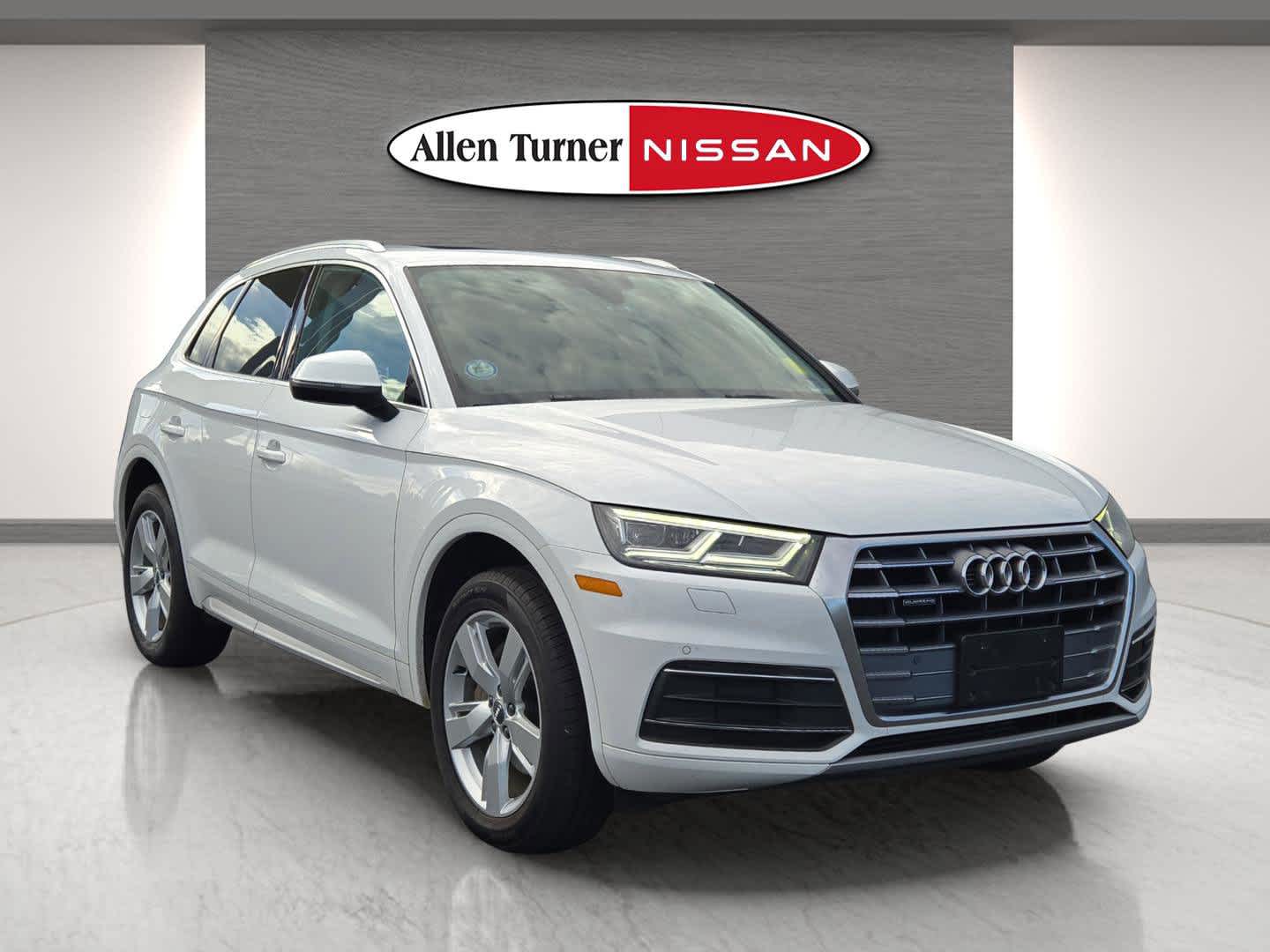 2019 Audi Q5 Premium Plus's photo