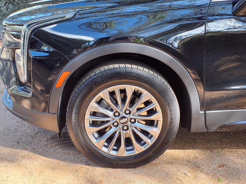 2024 Cadillac XT4 Premium Luxury photo 8