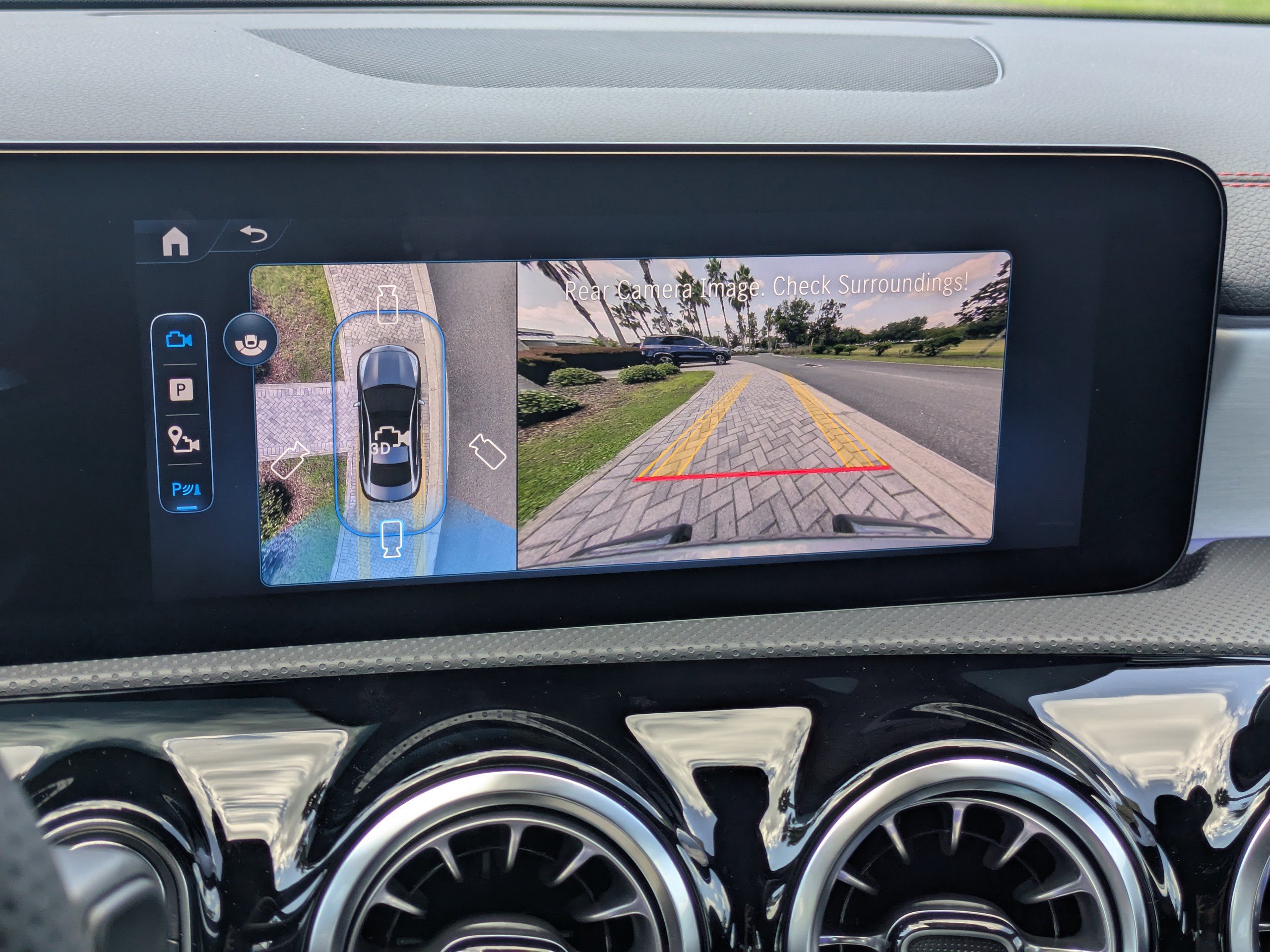 2026 Mercedes Benz CLA 250 4MATIC photo 11