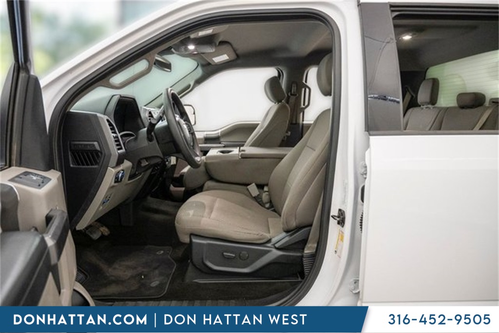 2020 Ford F-150 XLT photo 4