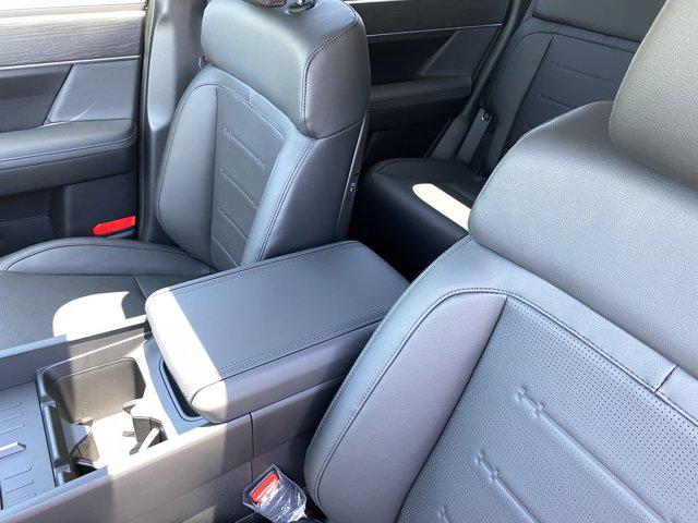 2025 Hyundai Santa Fe Limited photo 19