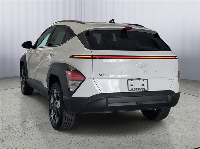 2024 Hyundai Kona SEL photo 4