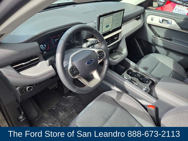 2026 Ford Explorer photo 3