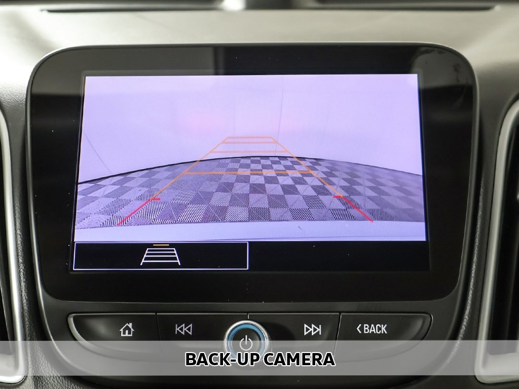 2023 Chevrolet Malibu 1LT photo 3