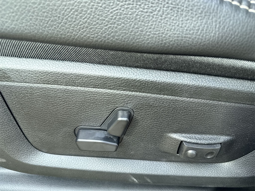 2026 Ram 3500 Laramie photo 15
