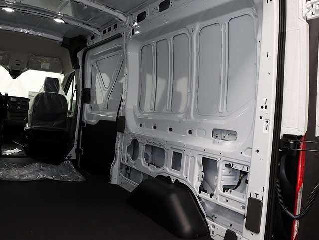 2025 Ford Transit photo 15
