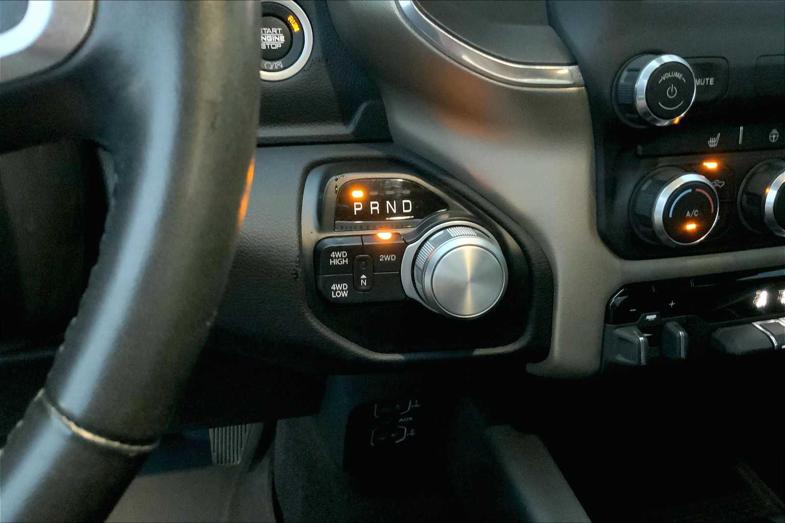 2022 Ram 2500 Laramie photo 14