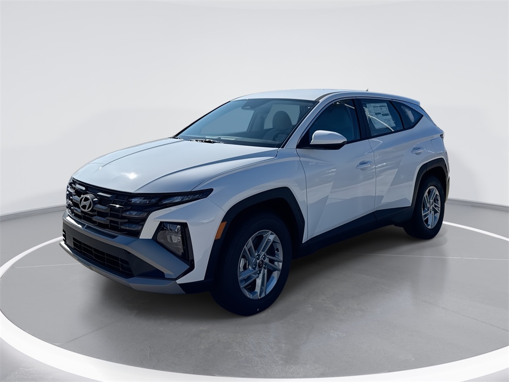 2026 Hyundai Tucson SE's photo