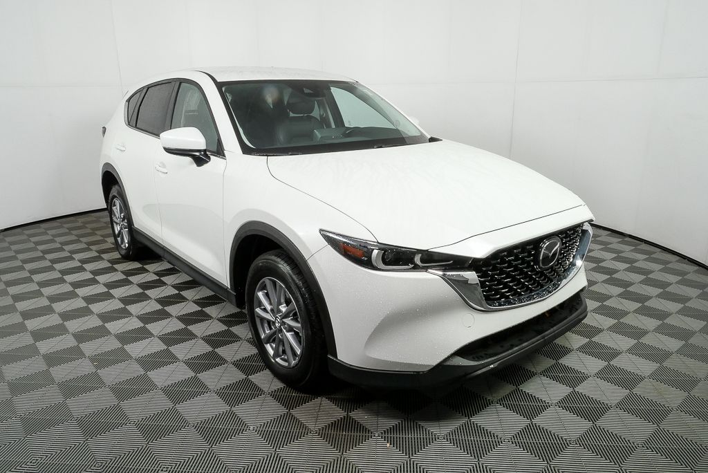 2023 Mazda CX-5 Base's photo