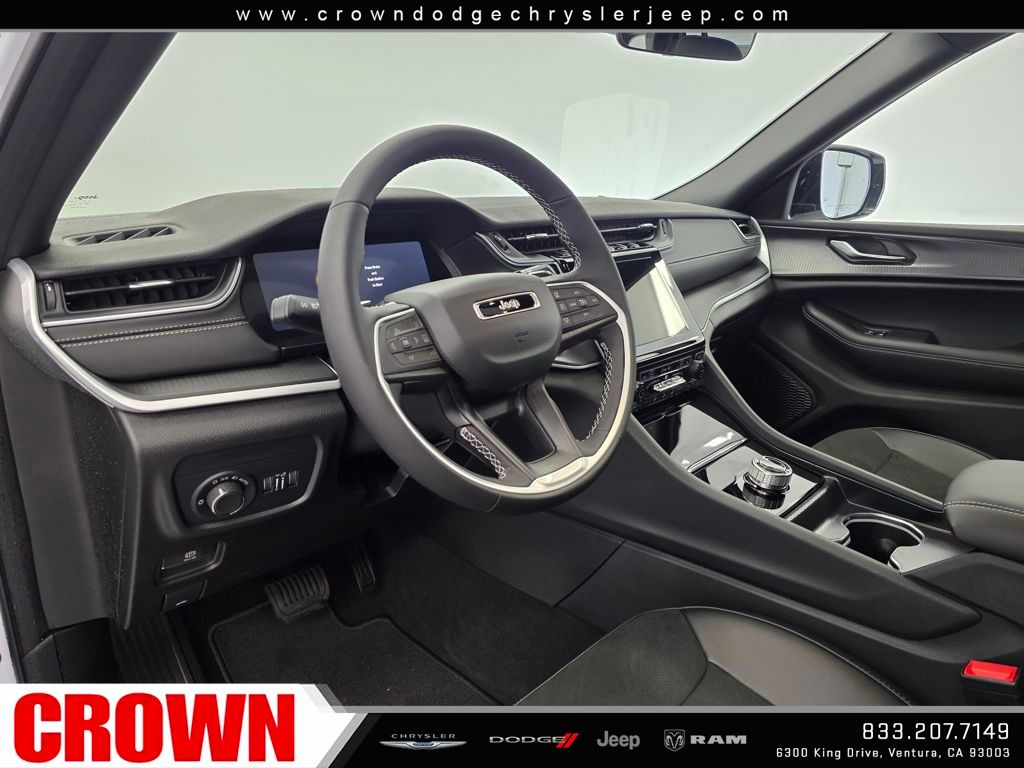 2025 Jeep Grand Cherokee Altitude X photo 16