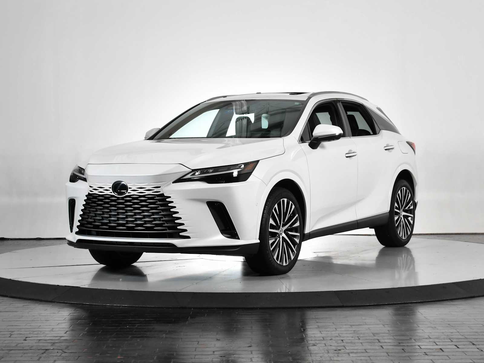 2024 Lexus RX 350's photo