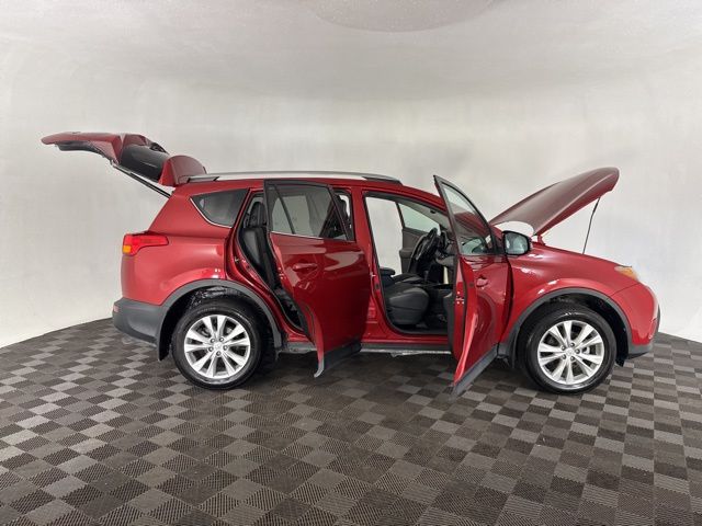 2015 Toyota RAV4 Limited photo 12