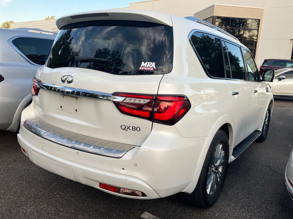 2018 Infiniti QX80 photo 6