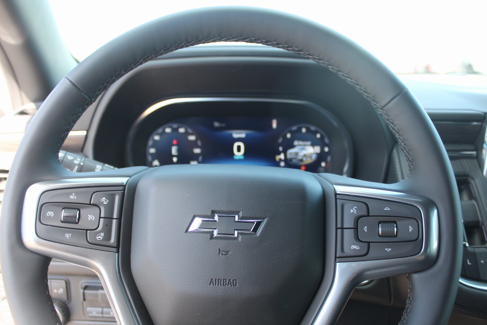 New 2024 Chevrolet Suburban Z71 4D Sport Utility in Luverne 299806C