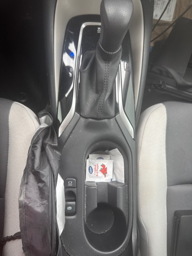 Used 2023  Toyota LE image 17