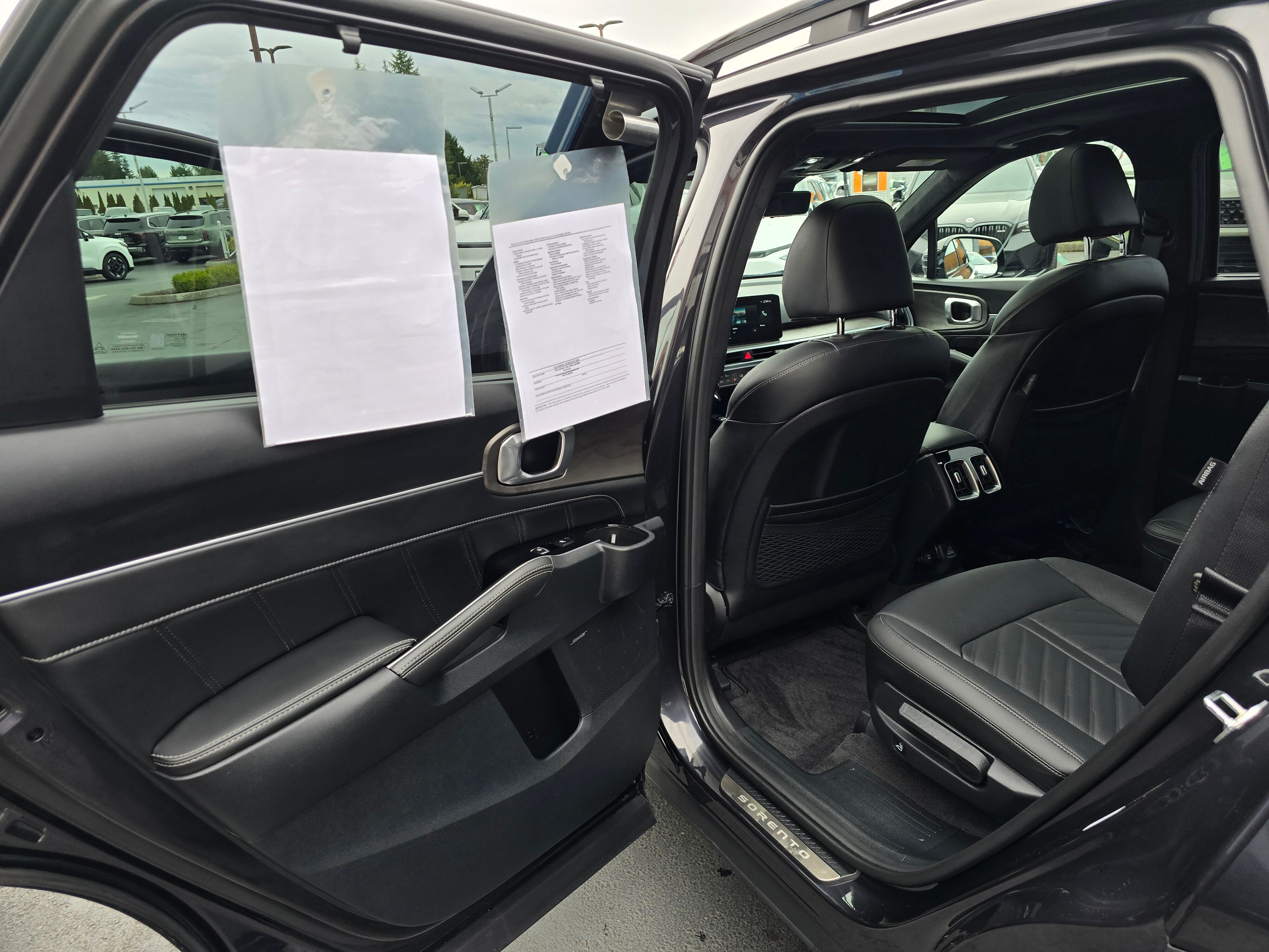 2025 Kia Sorento X-Line SX Prestige photo 2