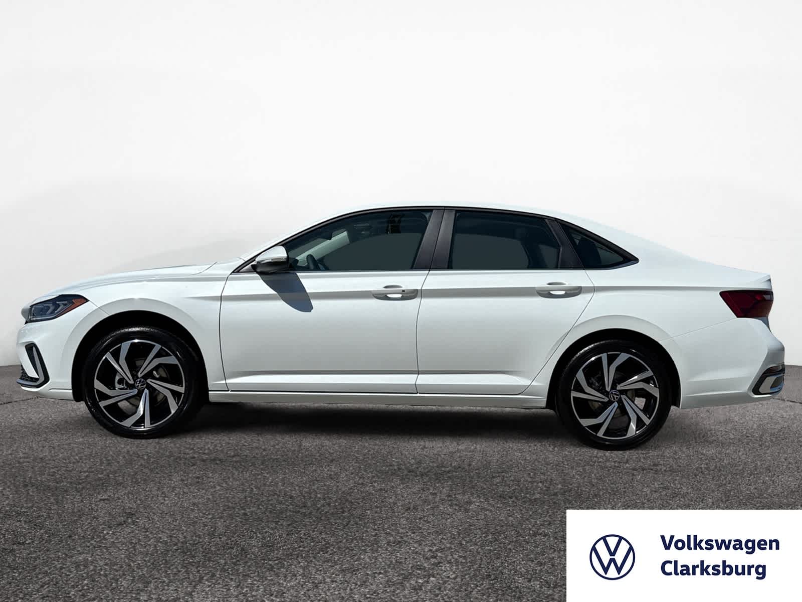 2025 Volkswagen Jetta SEL photo 2