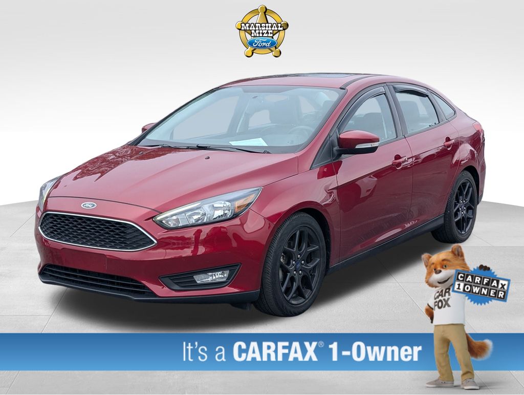 2016 Ford Focus SE's photo