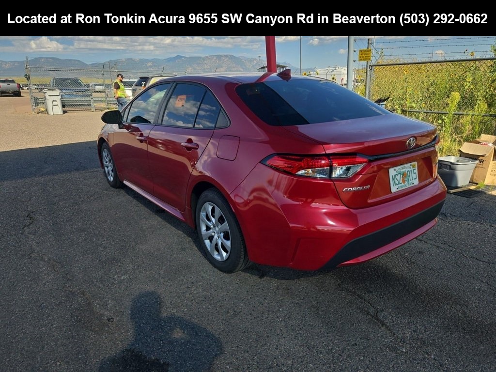 2020 Toyota Corolla LE photo 3