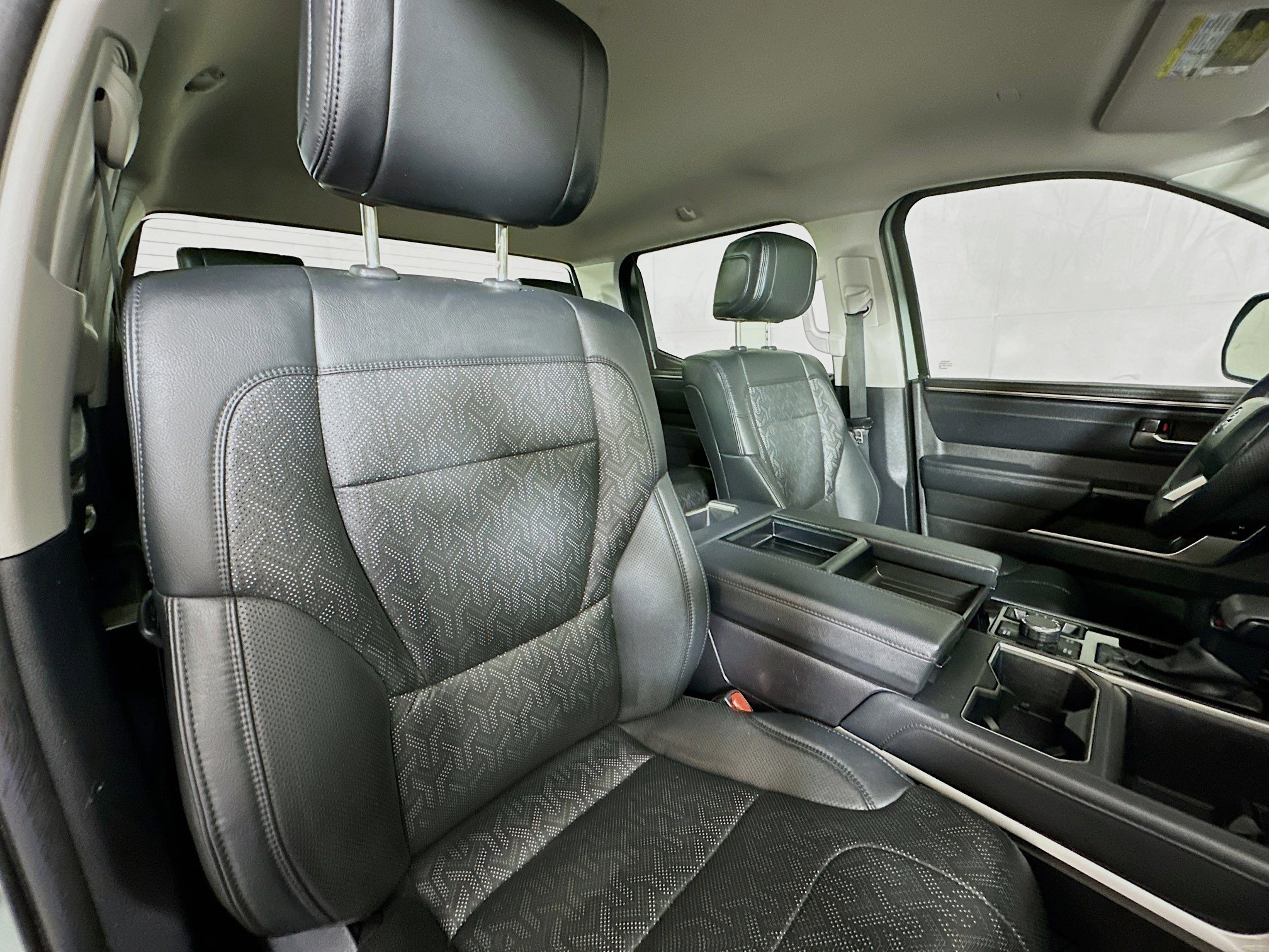 2024 Toyota Tundra Limited photo 23