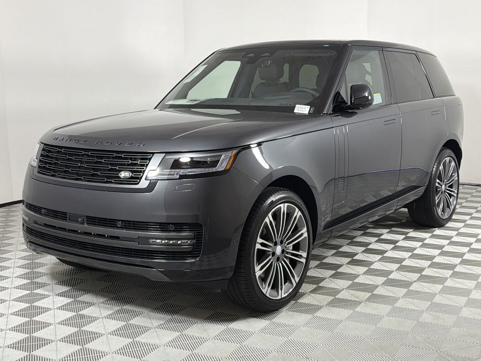2025 Land Rover Range Rover SE's photo
