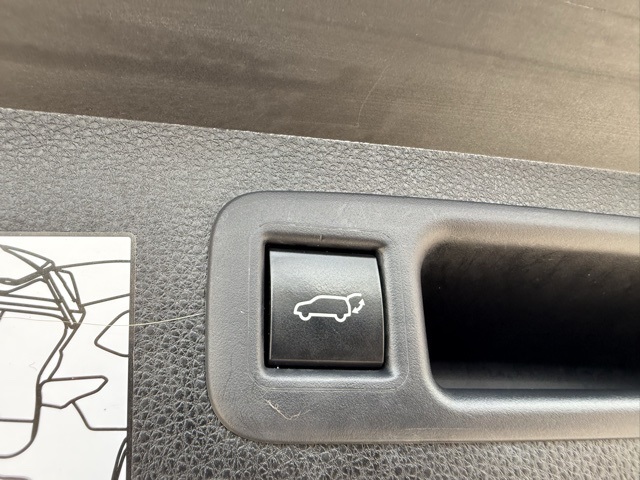 2021 Toyota Highlander Hybrid Limited photo 19