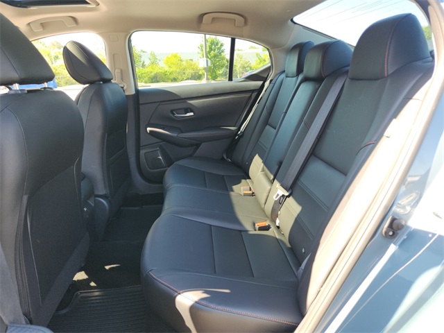 2025 Nissan Sentra SR photo 6