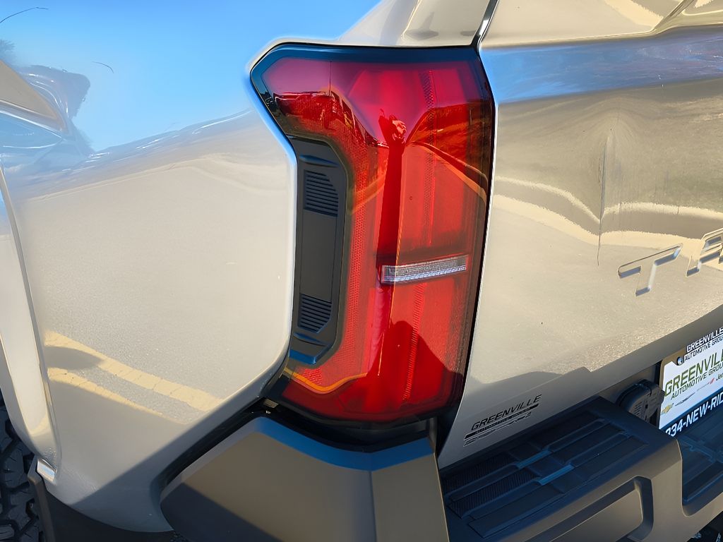 2024 Toyota Tacoma SR photo 4