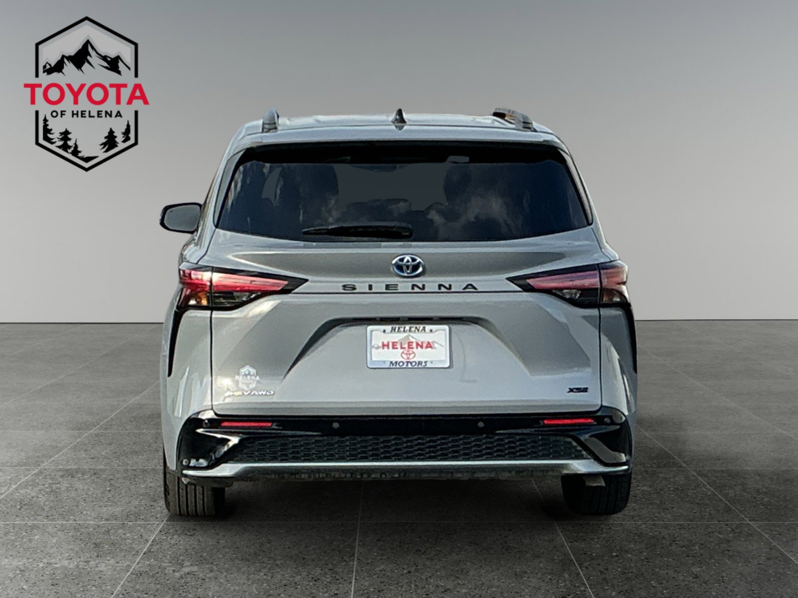 2025 Toyota Sienna LE photo 4