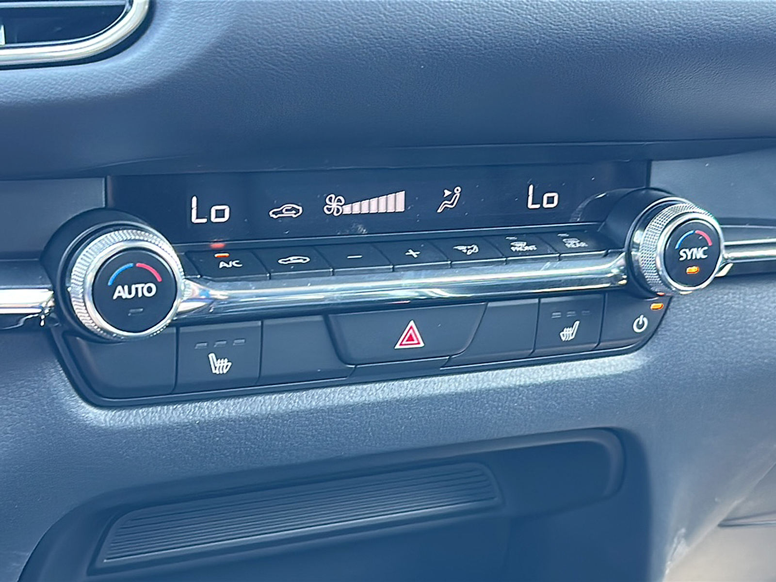 2025 Mazda CX-30 2.5 S Preferred photo 12