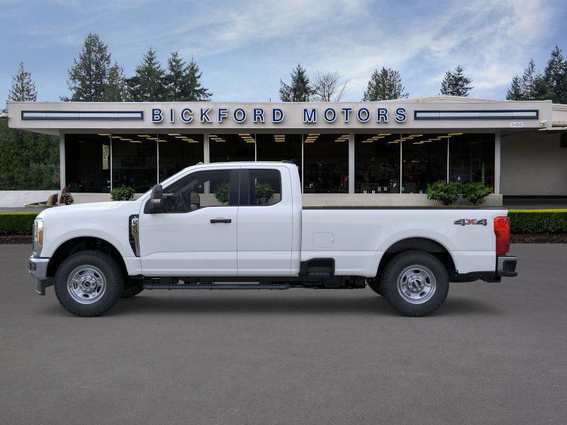 2025 Ford F-350 XL photo 3