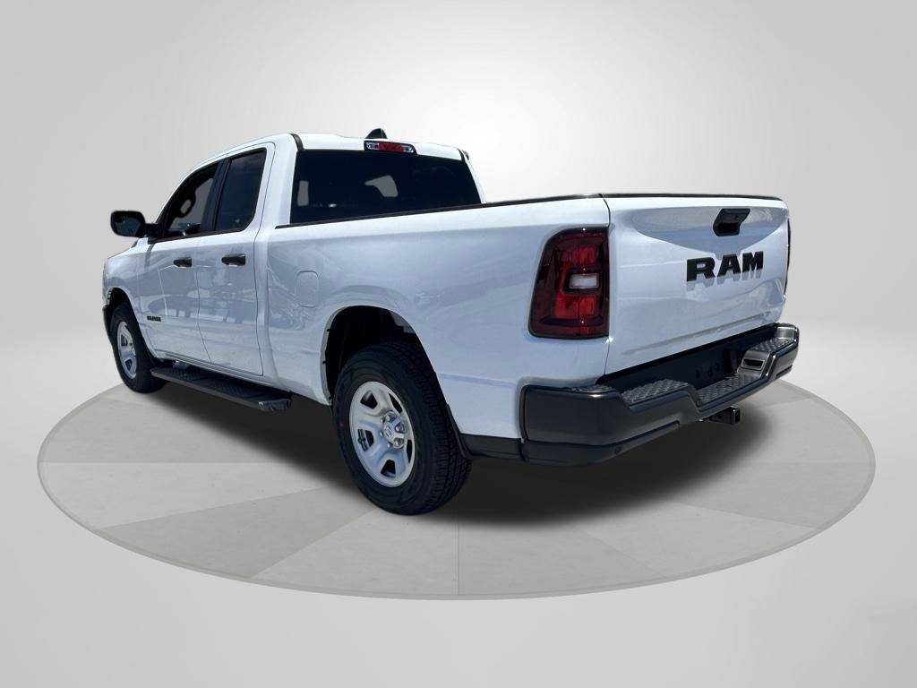 2025 Ram 1500 Tradesman photo 2