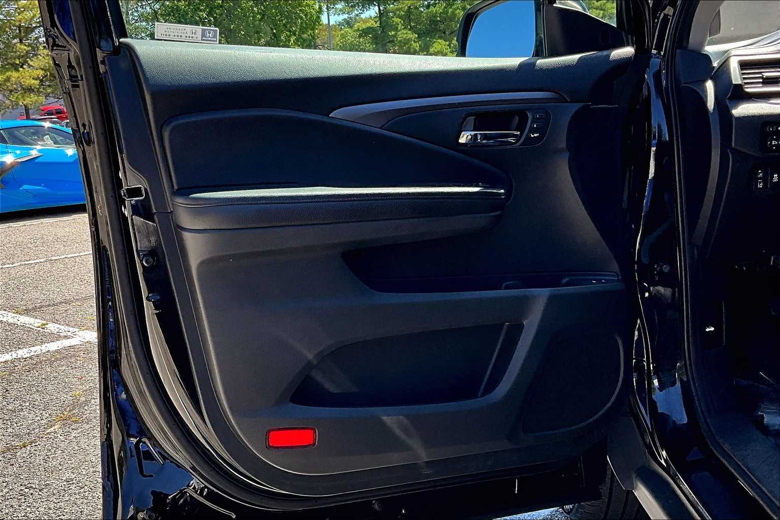 2021 Honda Pilot Special Edition photo 21