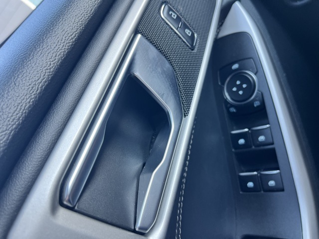 2022 Ford Explorer XLT photo 22