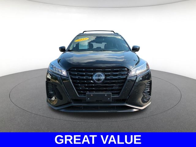 2023 Nissan Kicks SR photo 2
