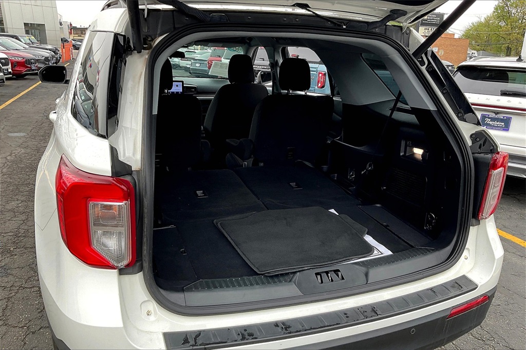 2022 Ford Explorer XLT photo 25